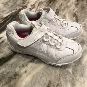 Skechers girls 11 white athletic shoes